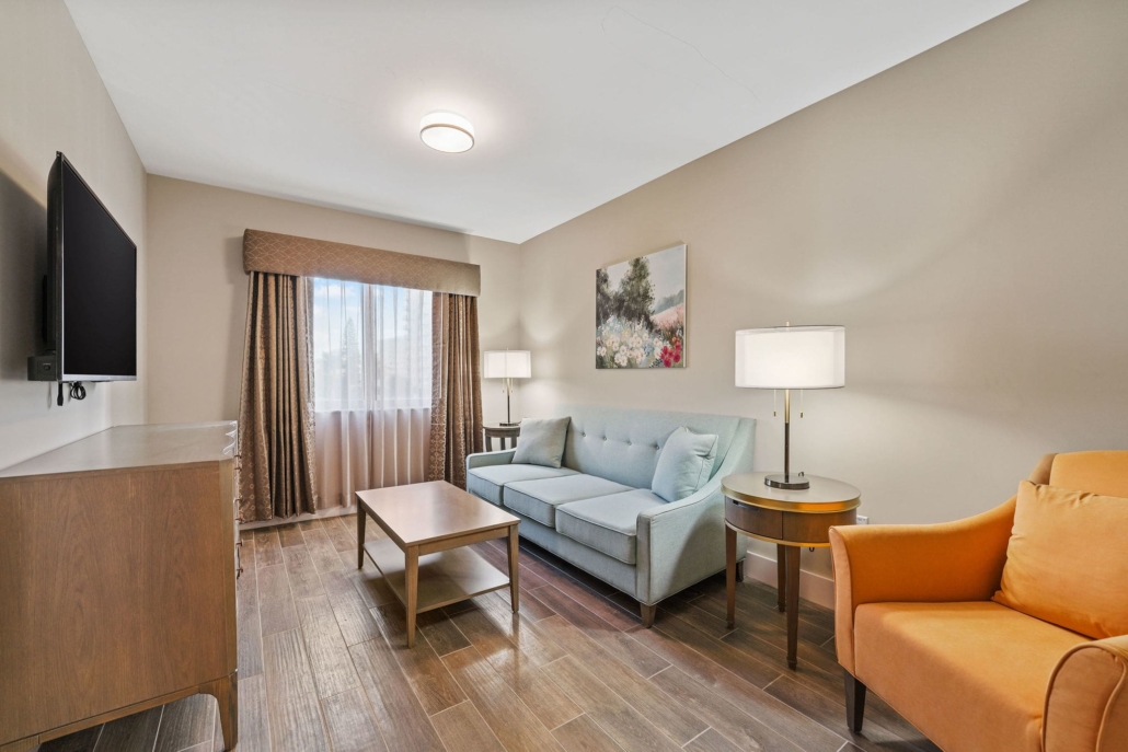 seaside_livingroom1-min miami assisted living